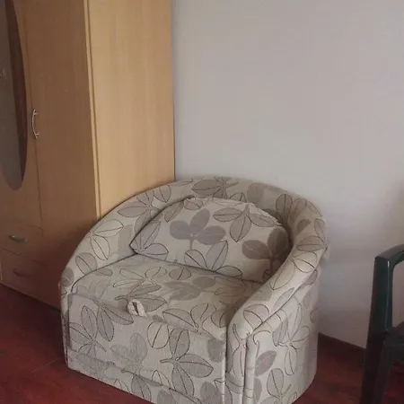 In Sunny View Central Apartment *